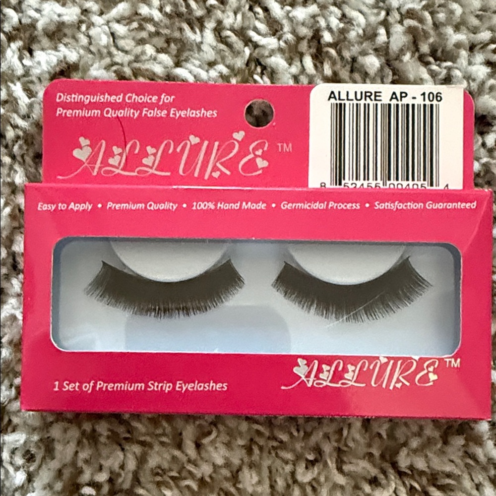 Allure Luxurious Black Eyelashes